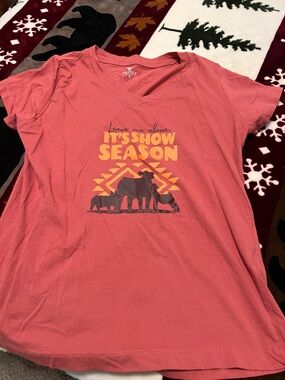 Wilfull Coral Pink Short Sleeve Tee with livestock Graphic